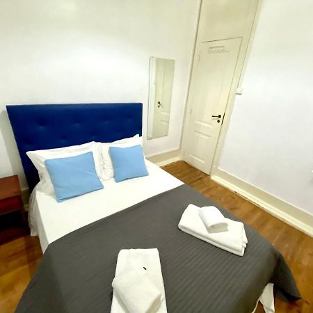 Relax Chiado 3 - Cute Little Double Room With Shared Bathroom 리스본 외부 사진
