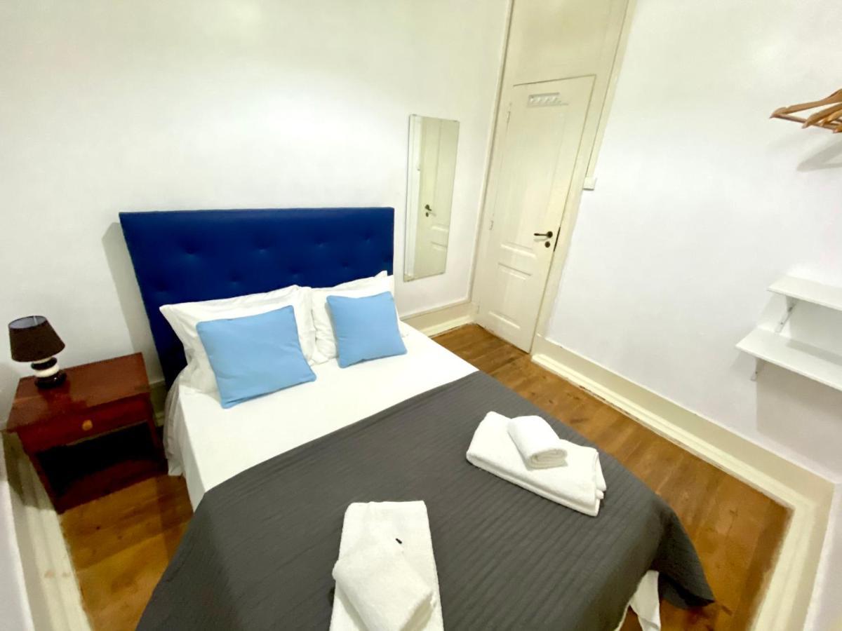 Relax Chiado 3 - Cute Little Double Room With Shared Bathroom 리스본 외부 사진